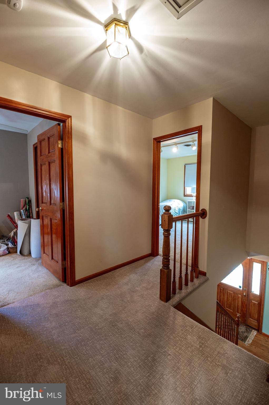887 Barnsdale Rd