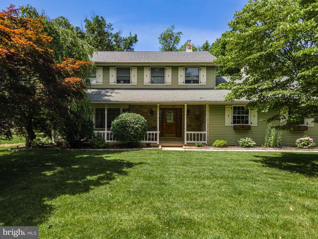 887 Barnsdale Rd