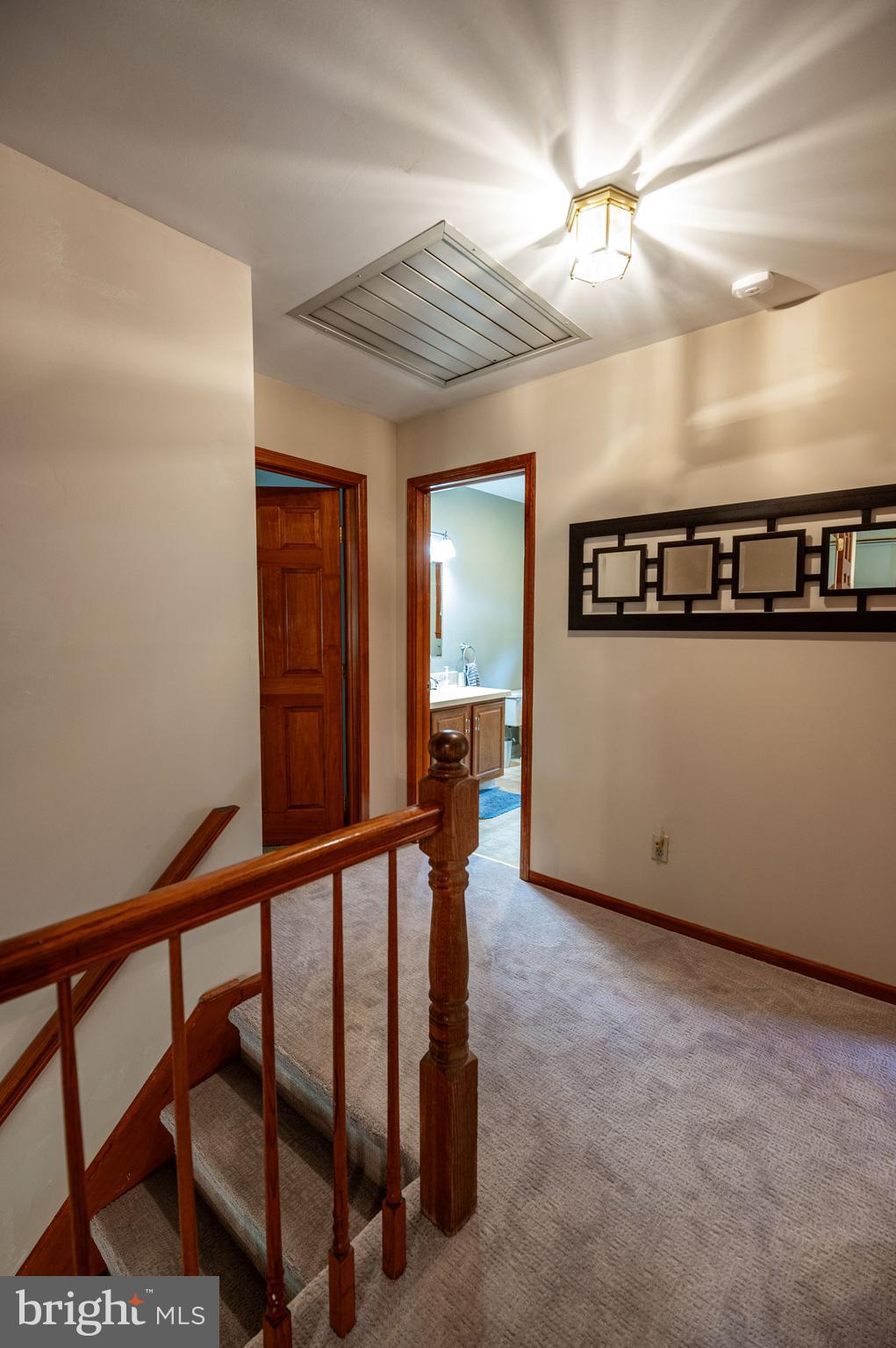 887 Barnsdale Rd