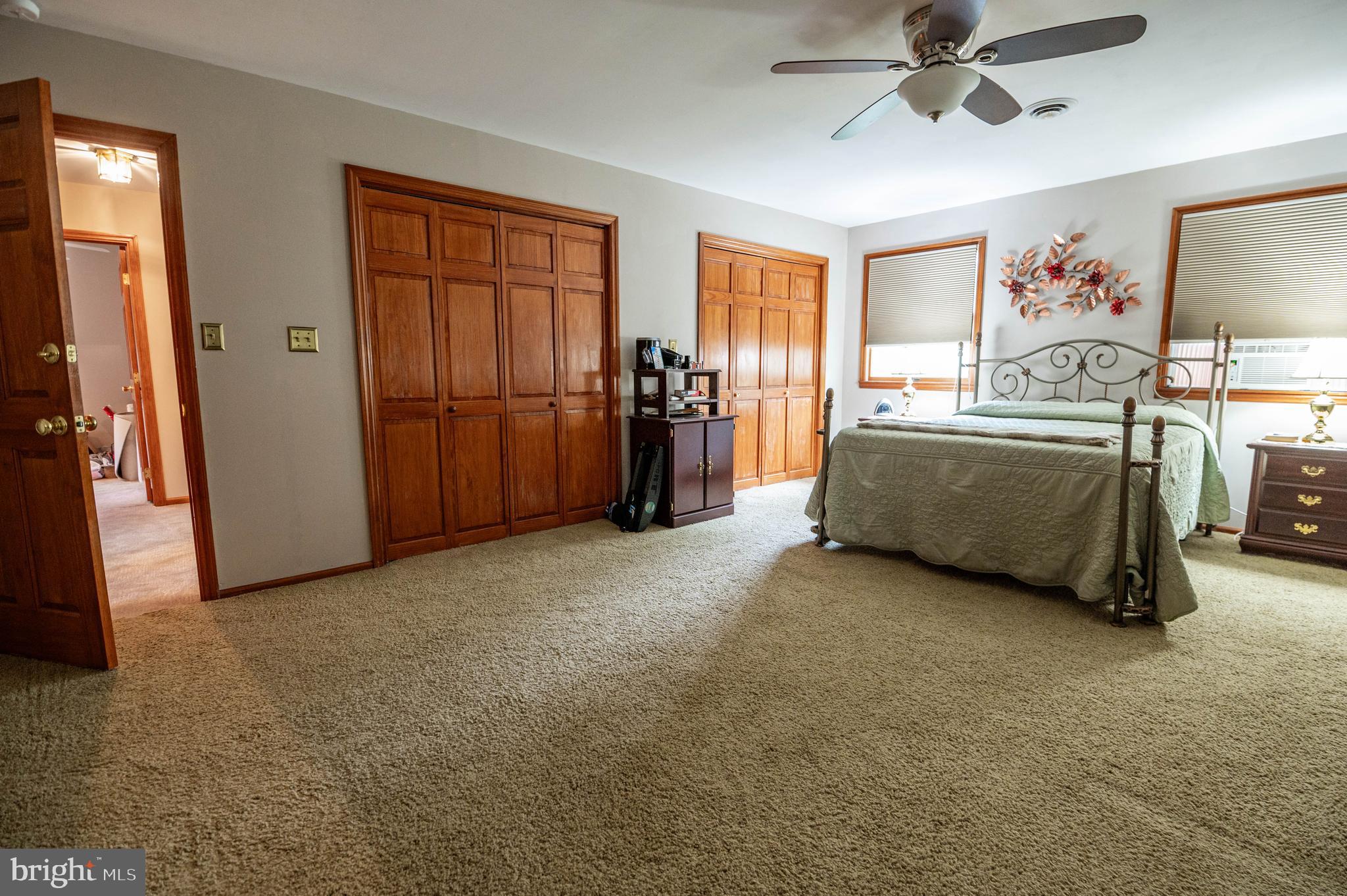 887 Barnsdale Rd