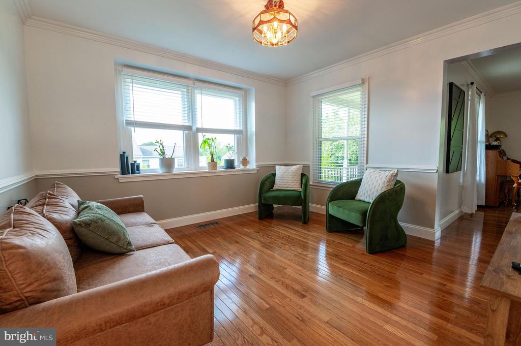 795 Cornwallis Dr