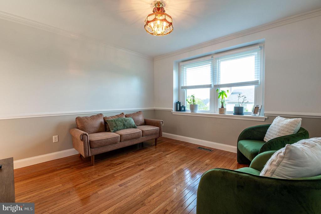 795 Cornwallis Dr