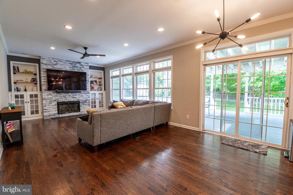 2530 Steele Ln