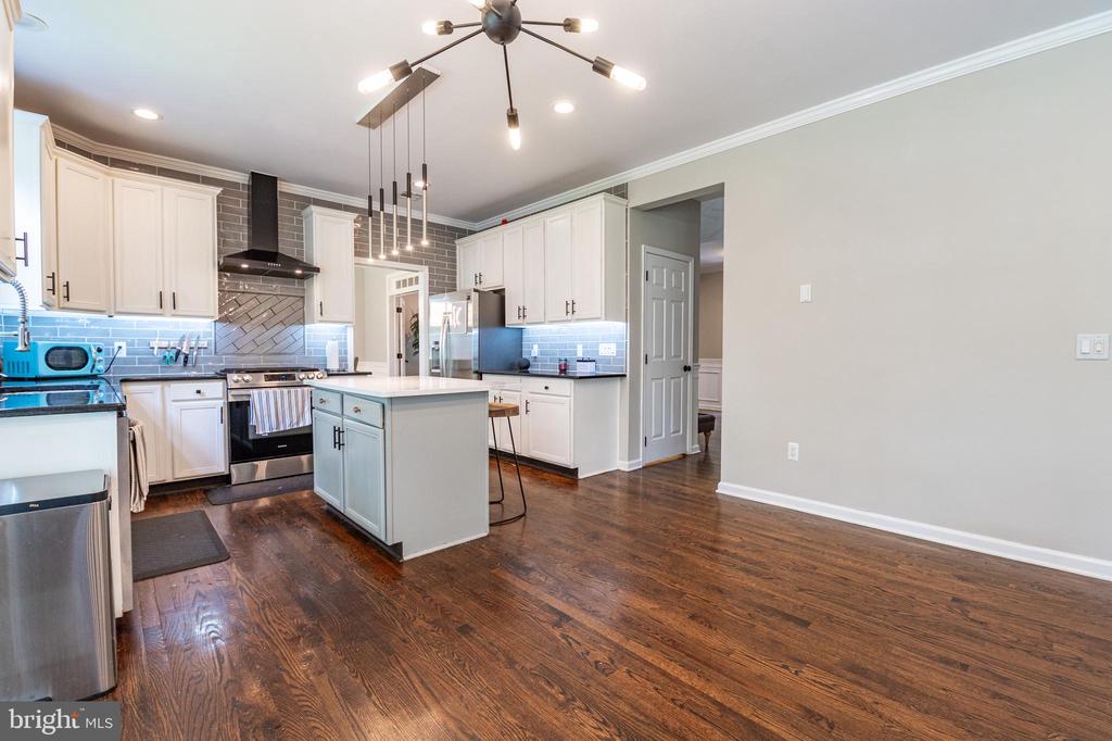 2530 Steele Ln