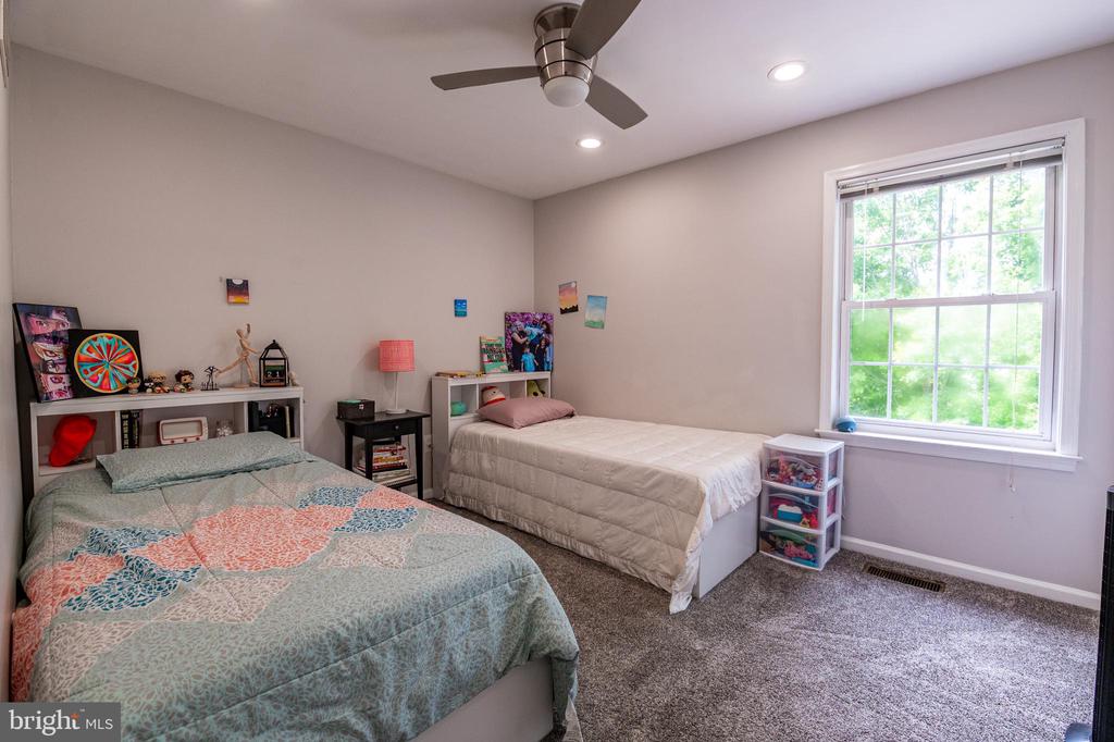 2530 Steele Ln