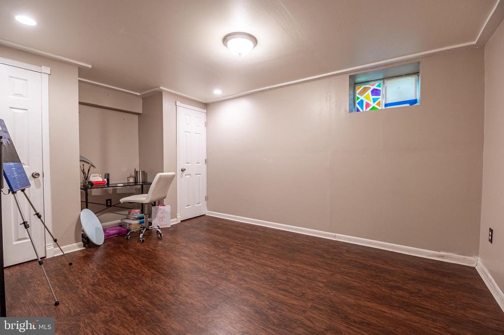 2530 Steele Ln