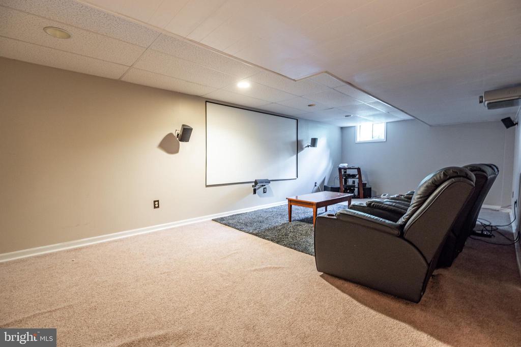 2530 Steele Ln