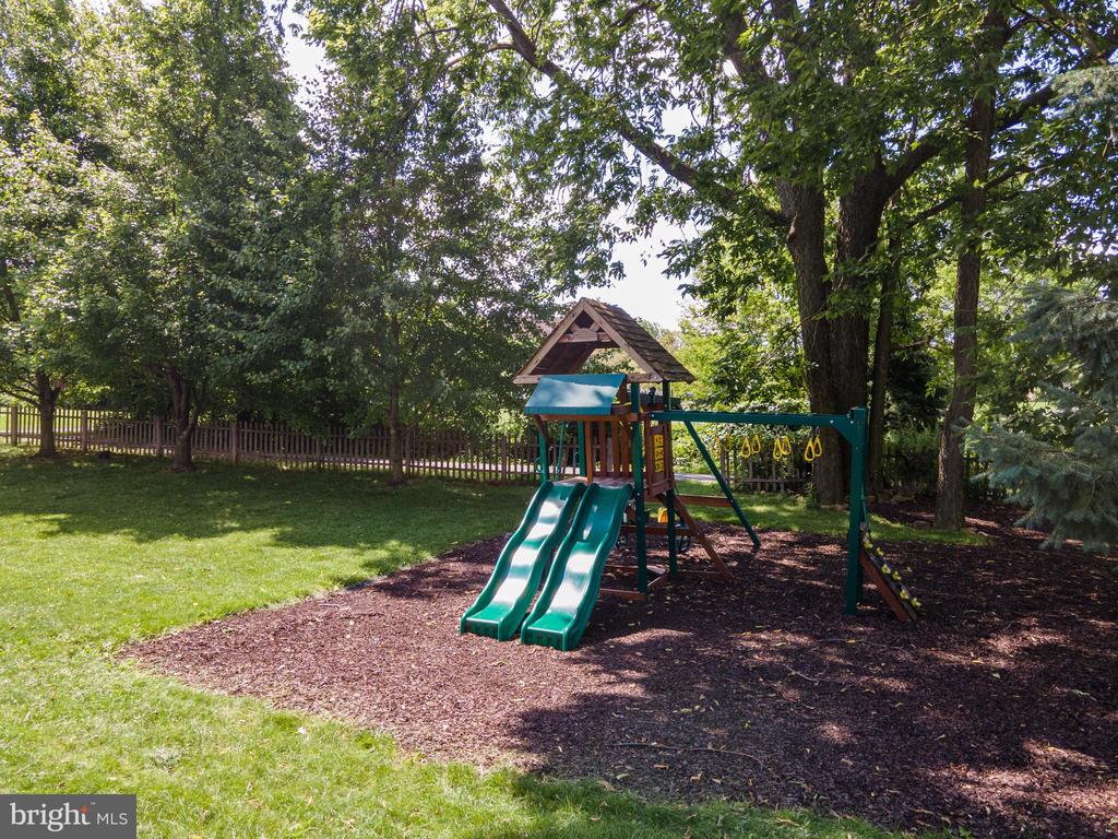 2530 Steele Ln