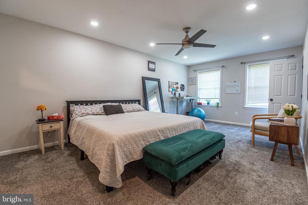 2530 Steele Ln