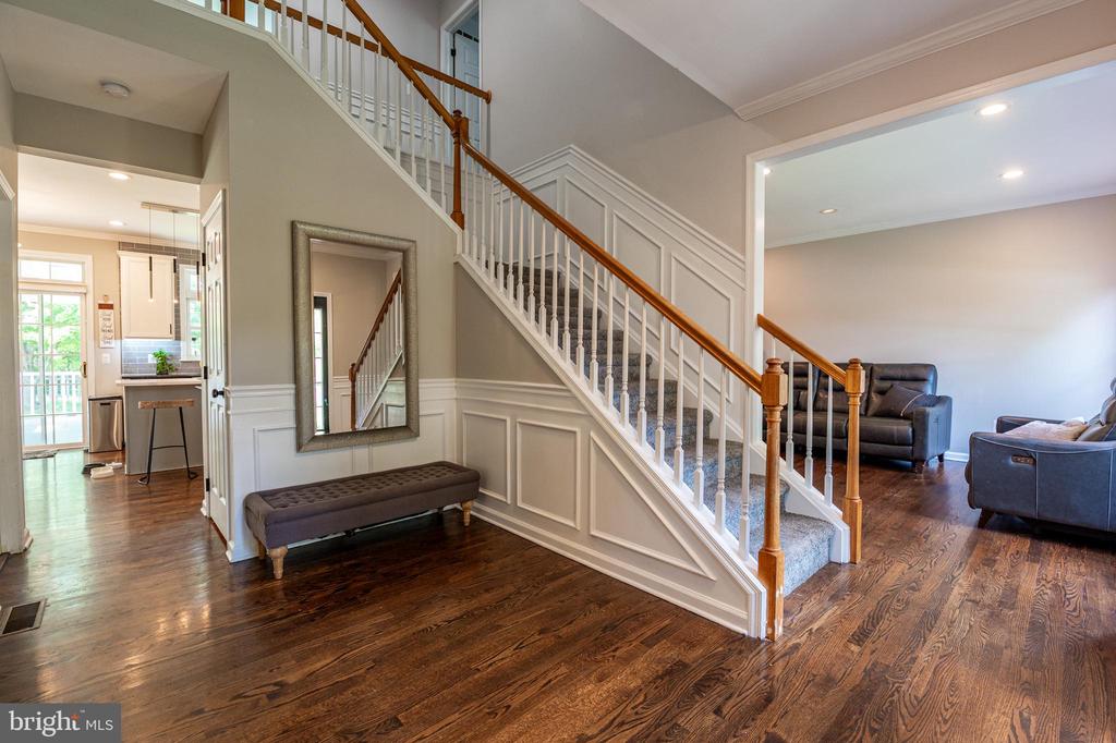 2530 Steele Ln