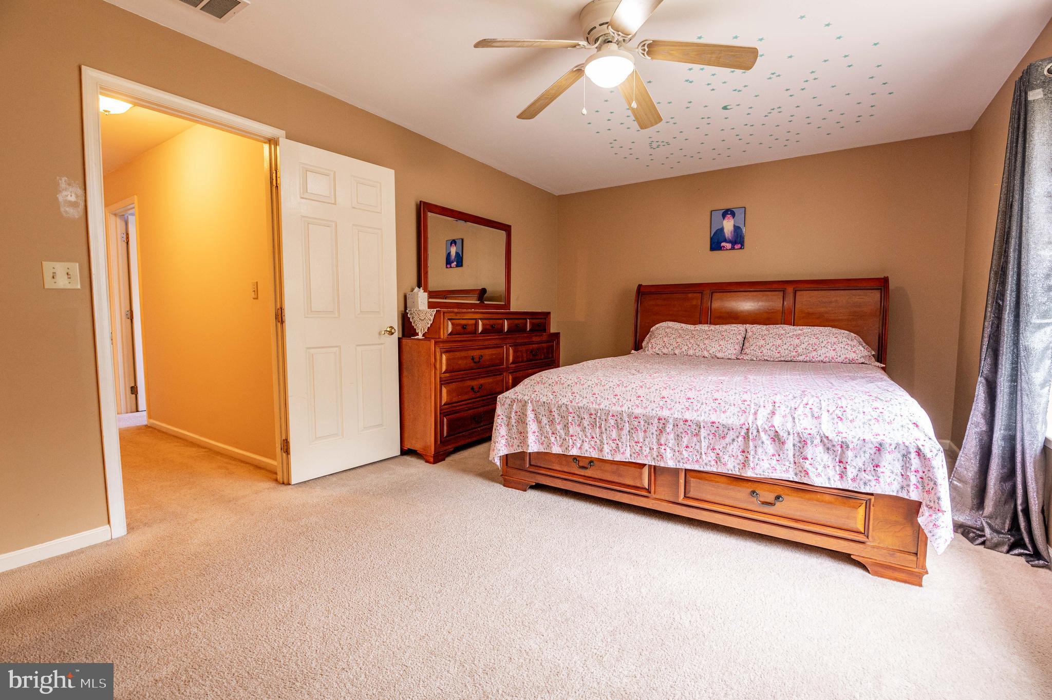 157 Willow Dr