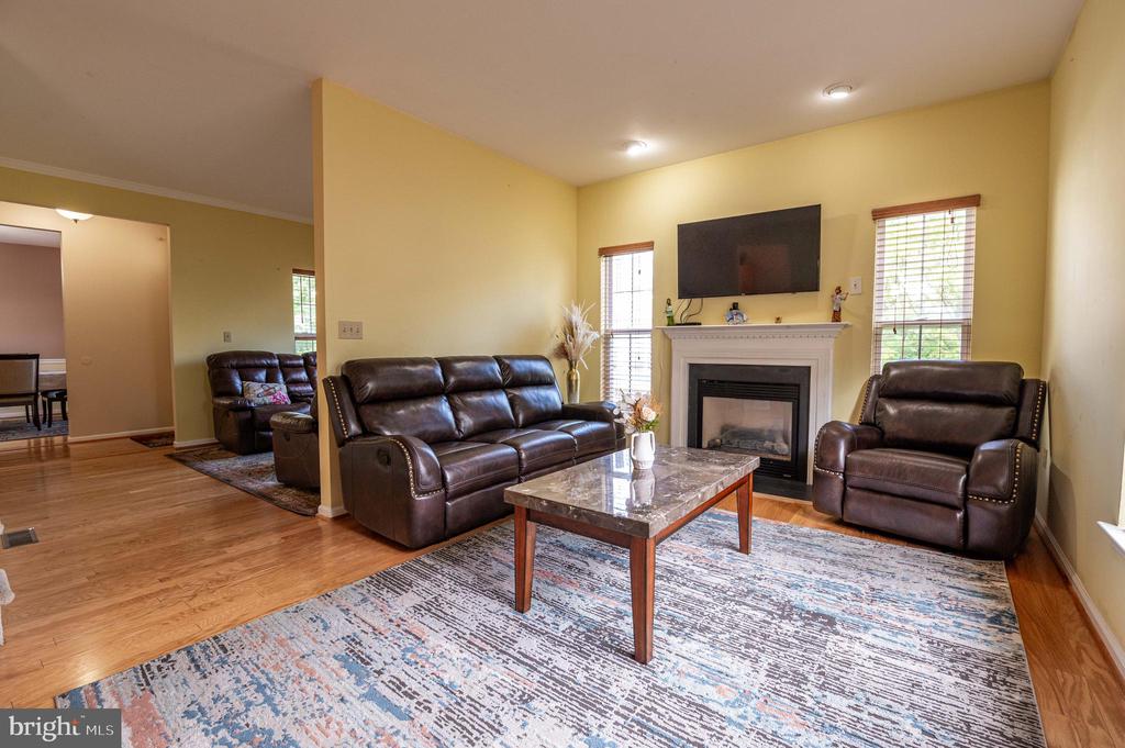 157 Willow Dr