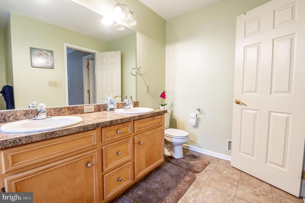 157 Willow Dr