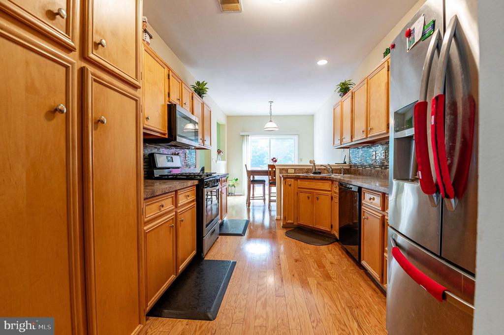 157 Willow Dr