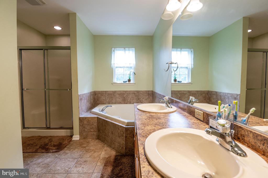 157 Willow Dr
