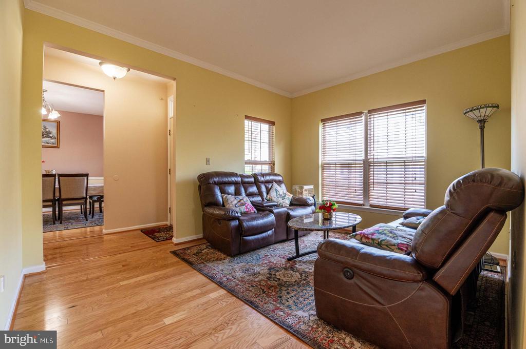 157 Willow Dr