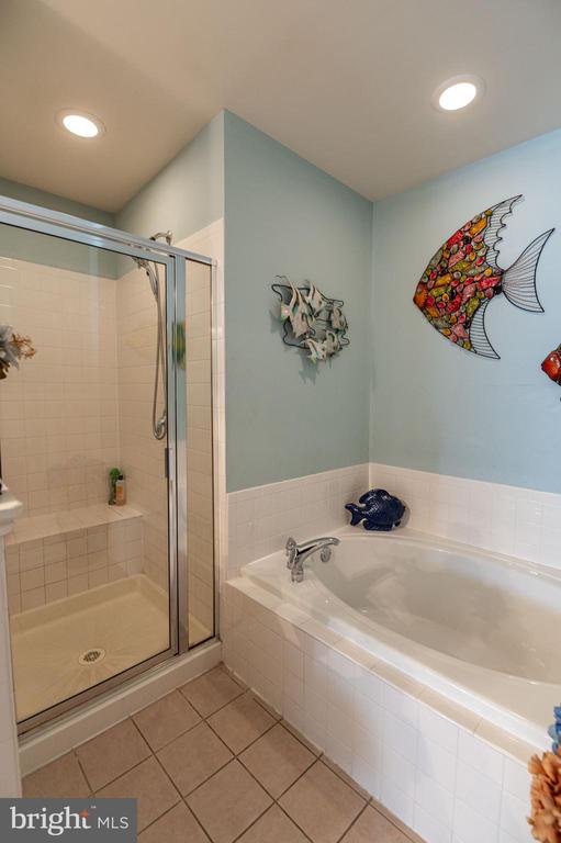 109 Knollwood Dr