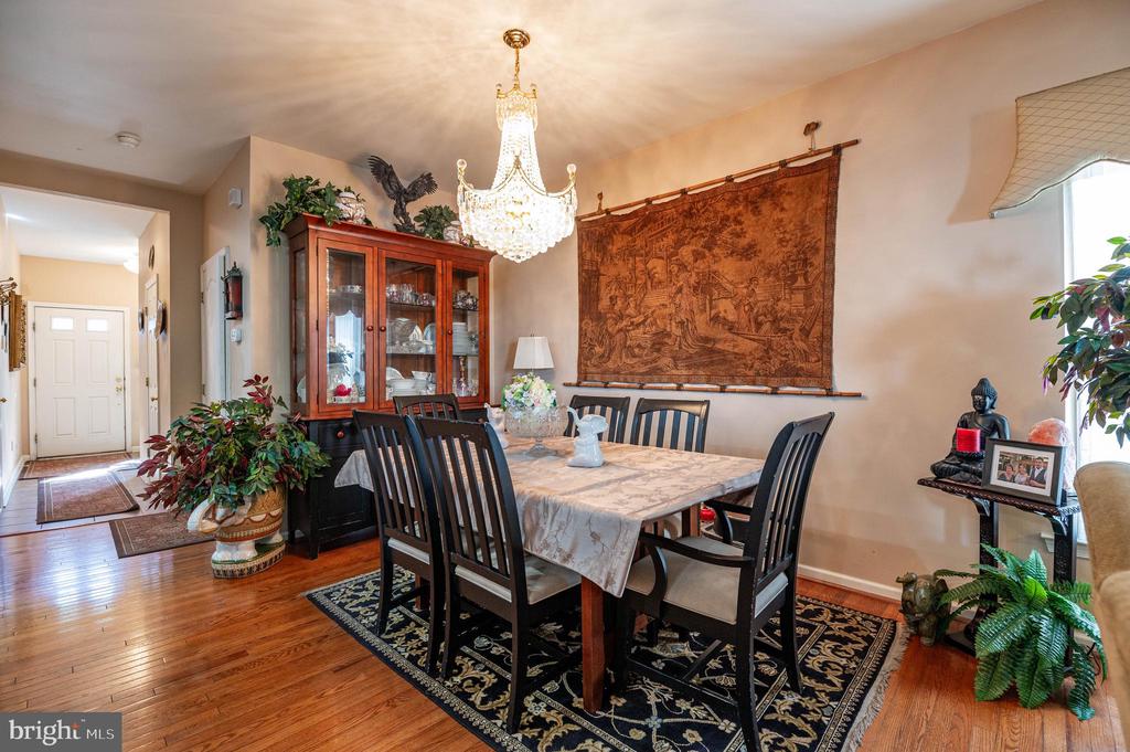 109 Knollwood Dr