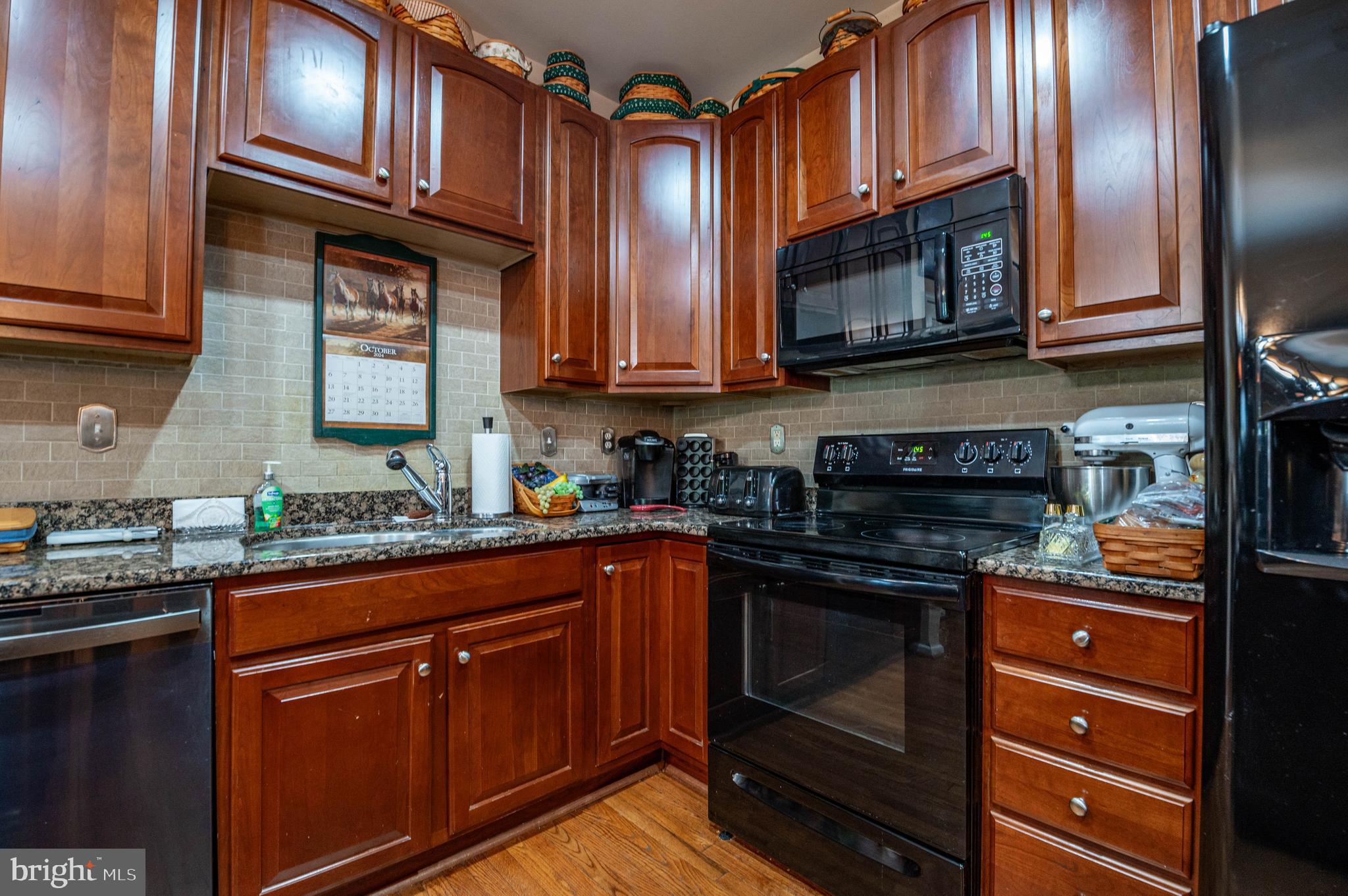 109 Knollwood Dr