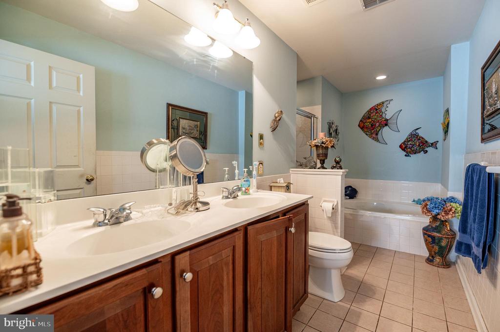 109 Knollwood Dr