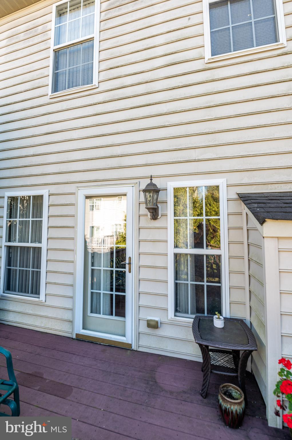 109 Knollwood Dr