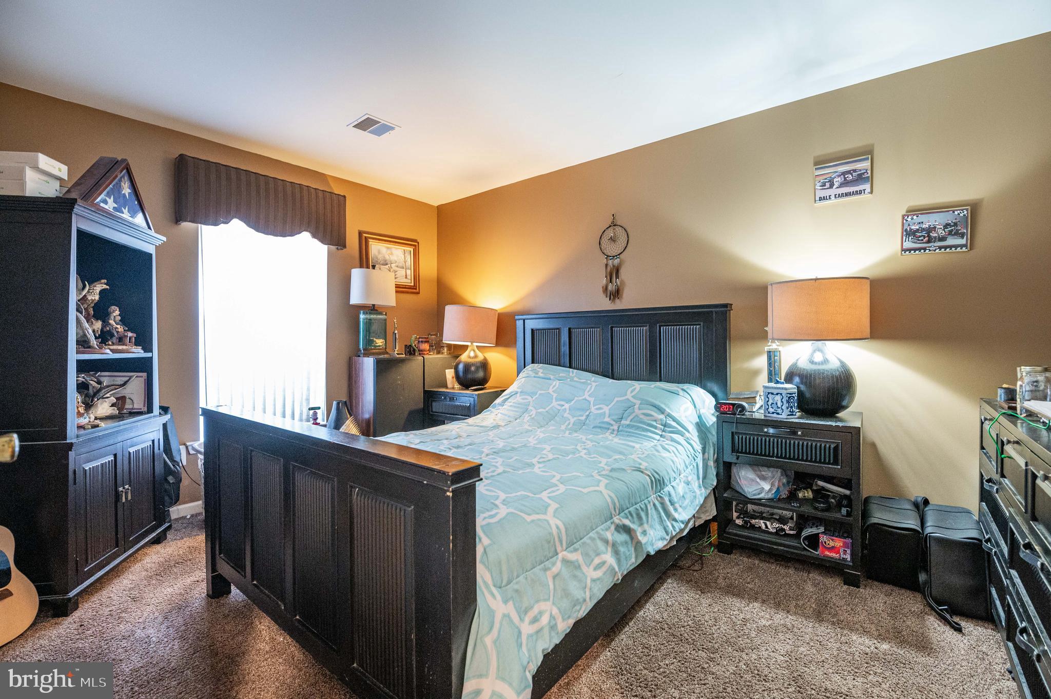 109 Knollwood Dr