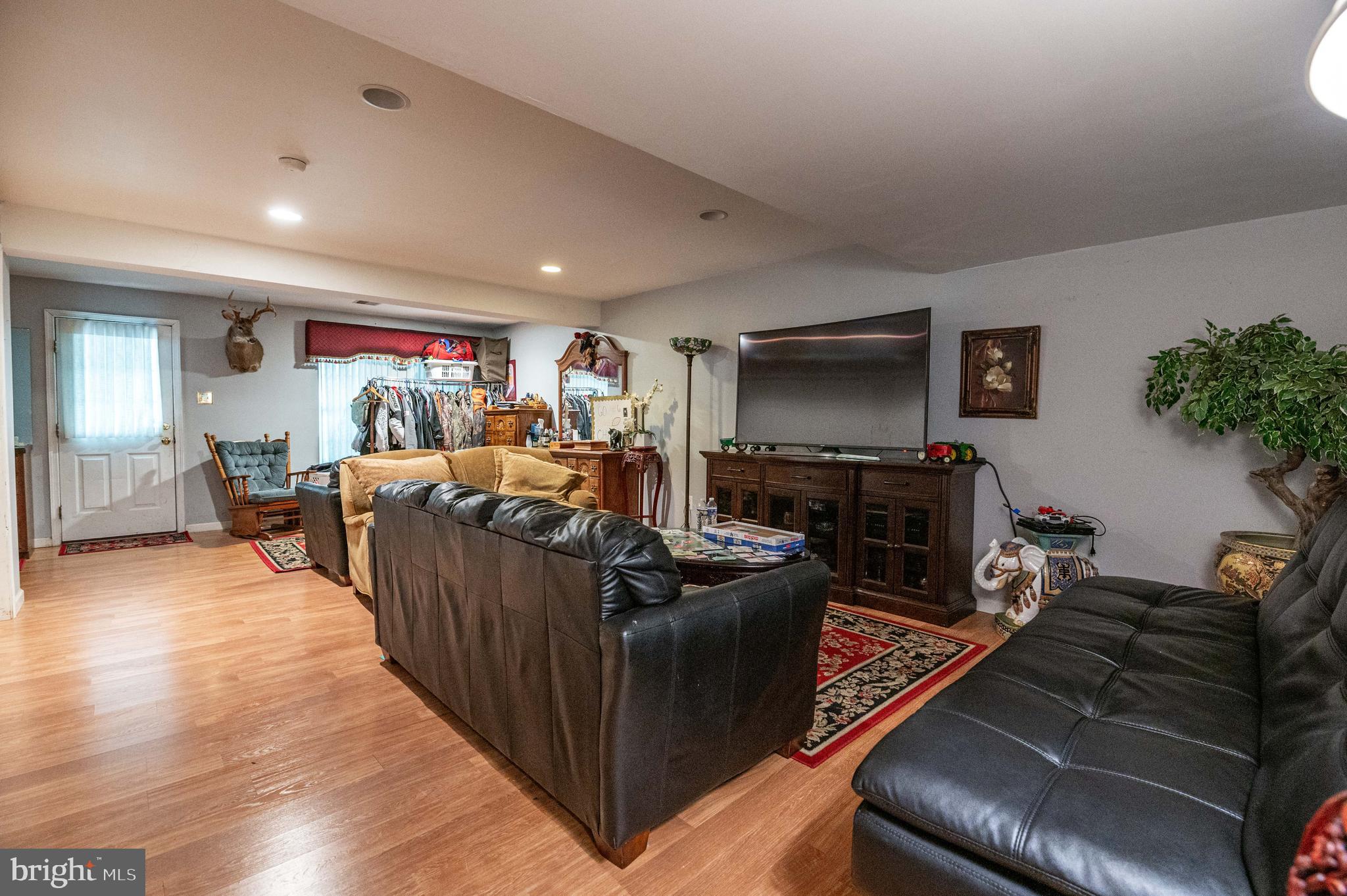 109 Knollwood Dr