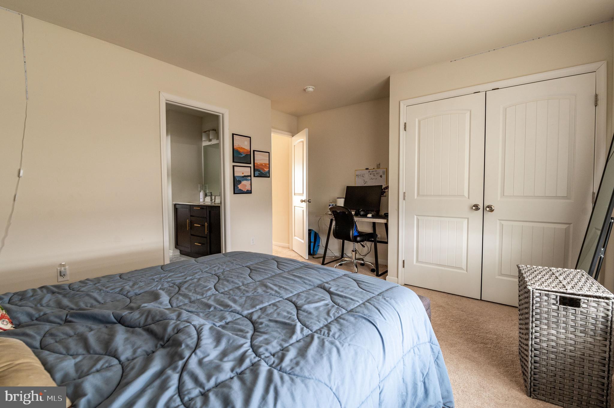 45 Saddle Ln