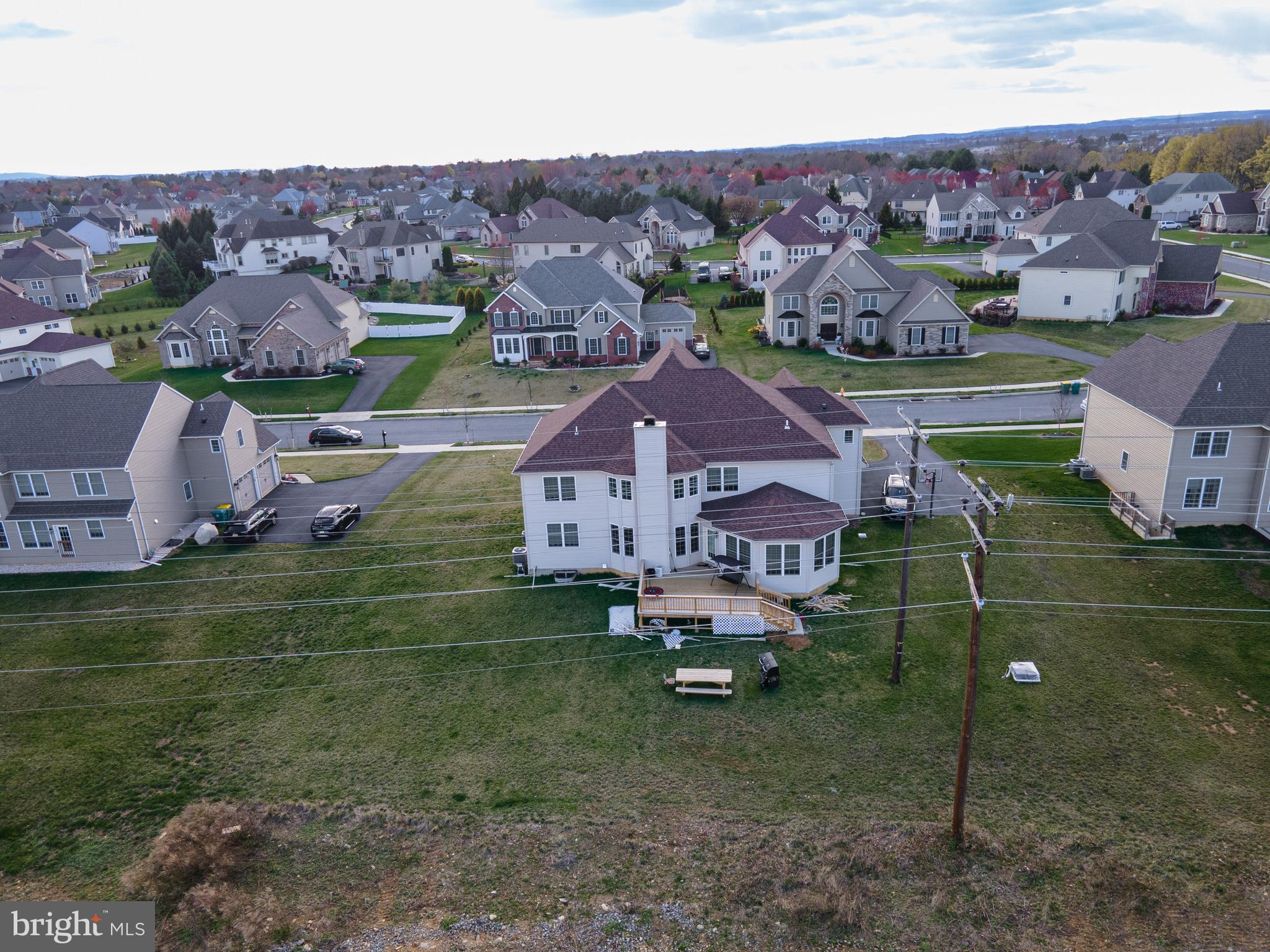 45 Saddle Ln