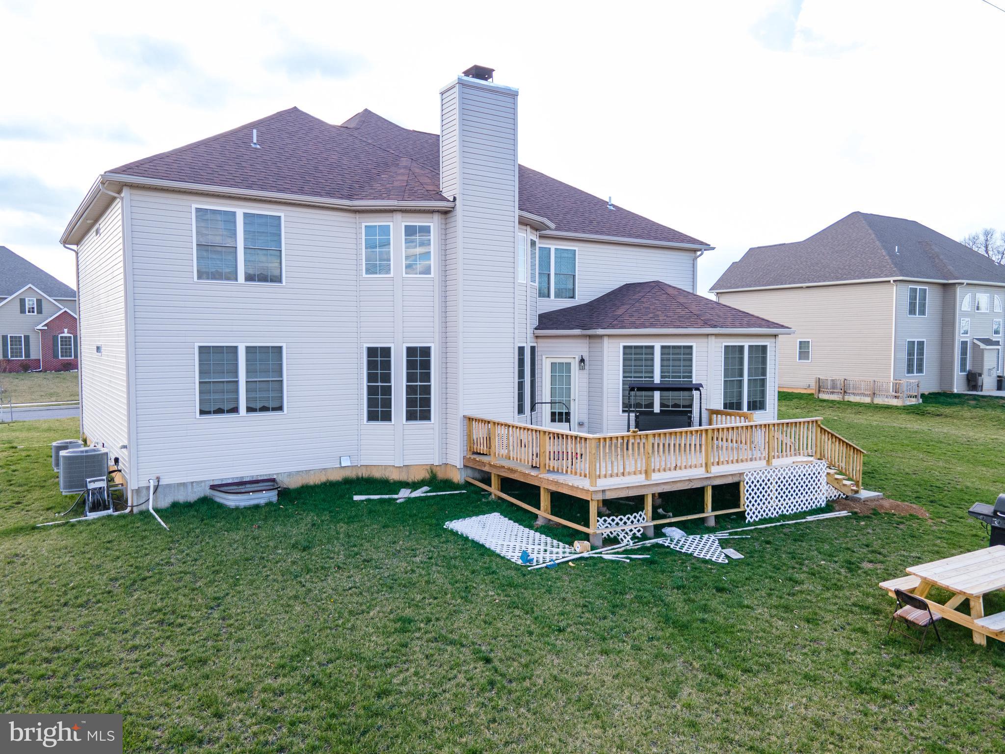 45 Saddle Ln