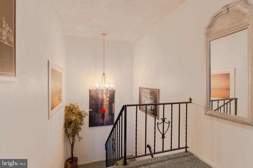 143 Vista Dr