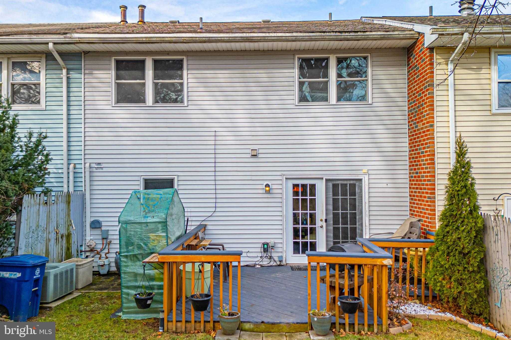 143 Vista Dr