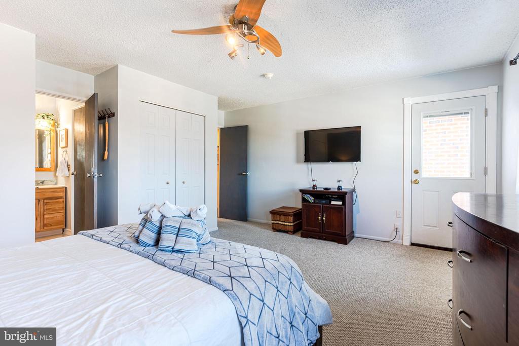 143 Vista Dr