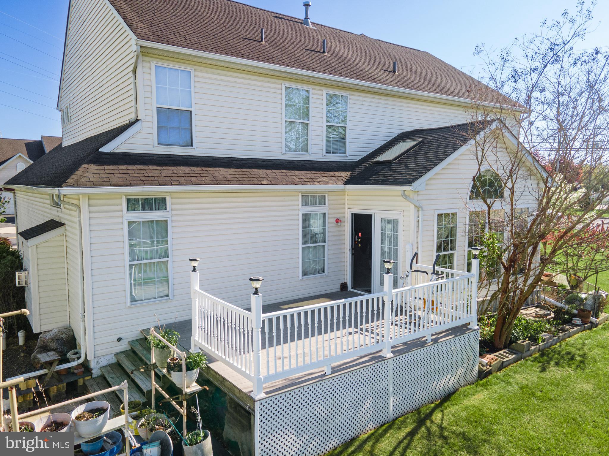 3221 Fox Hill Rd