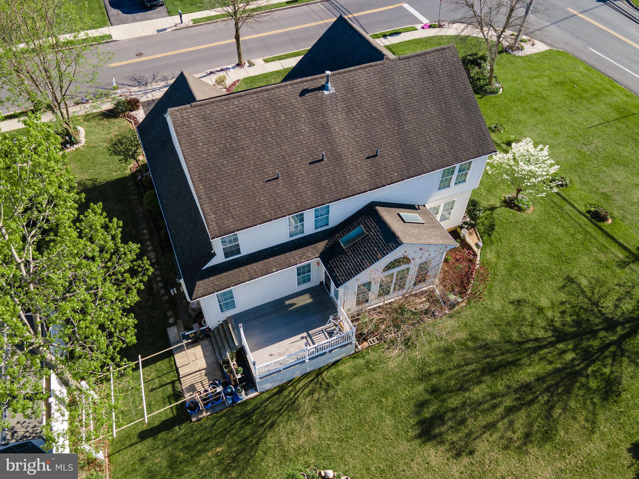3221 Fox Hill Rd