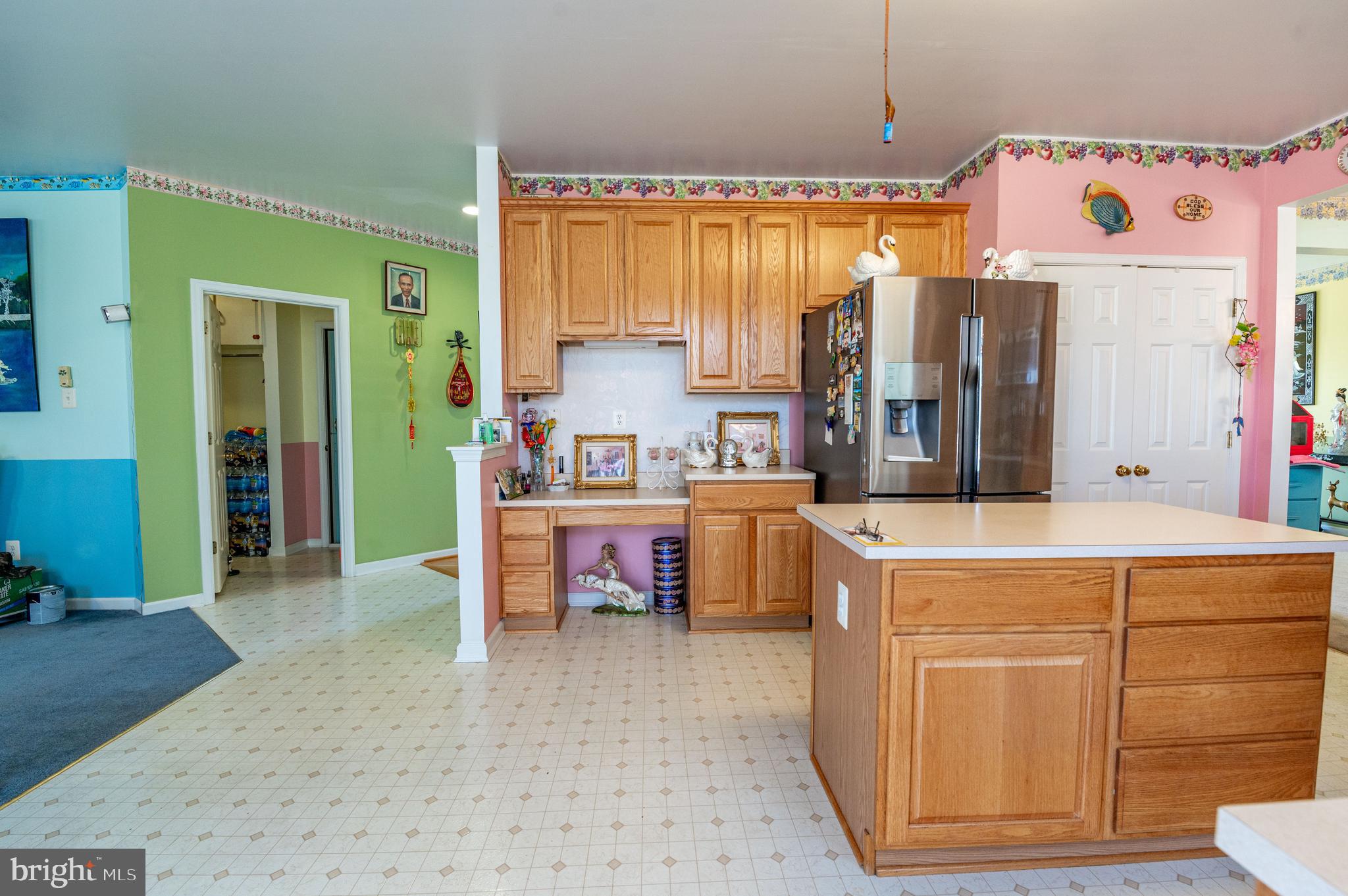 3221 Fox Hill Rd