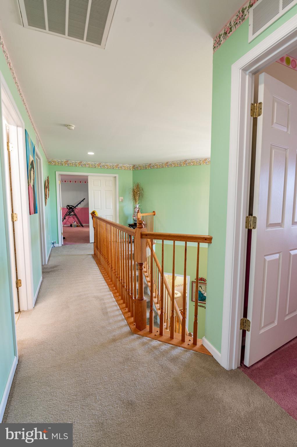 3221 Fox Hill Rd