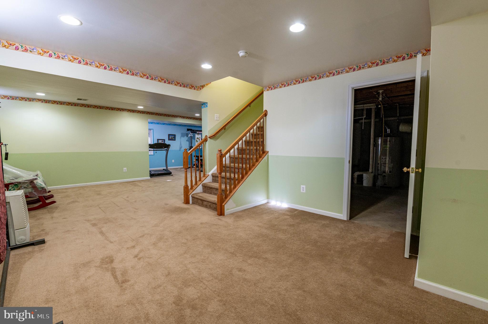 3221 Fox Hill Rd
