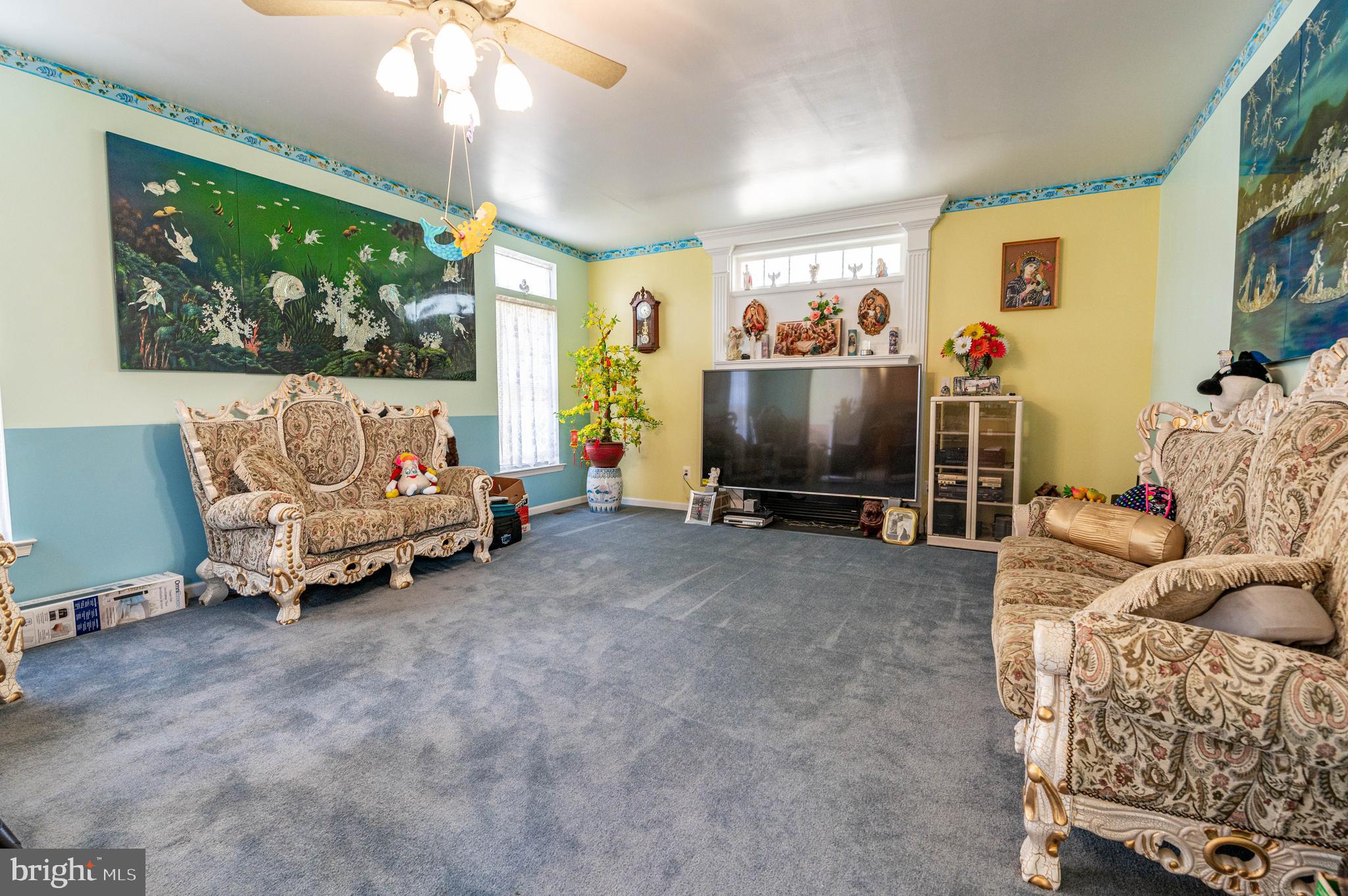 3221 Fox Hill Rd