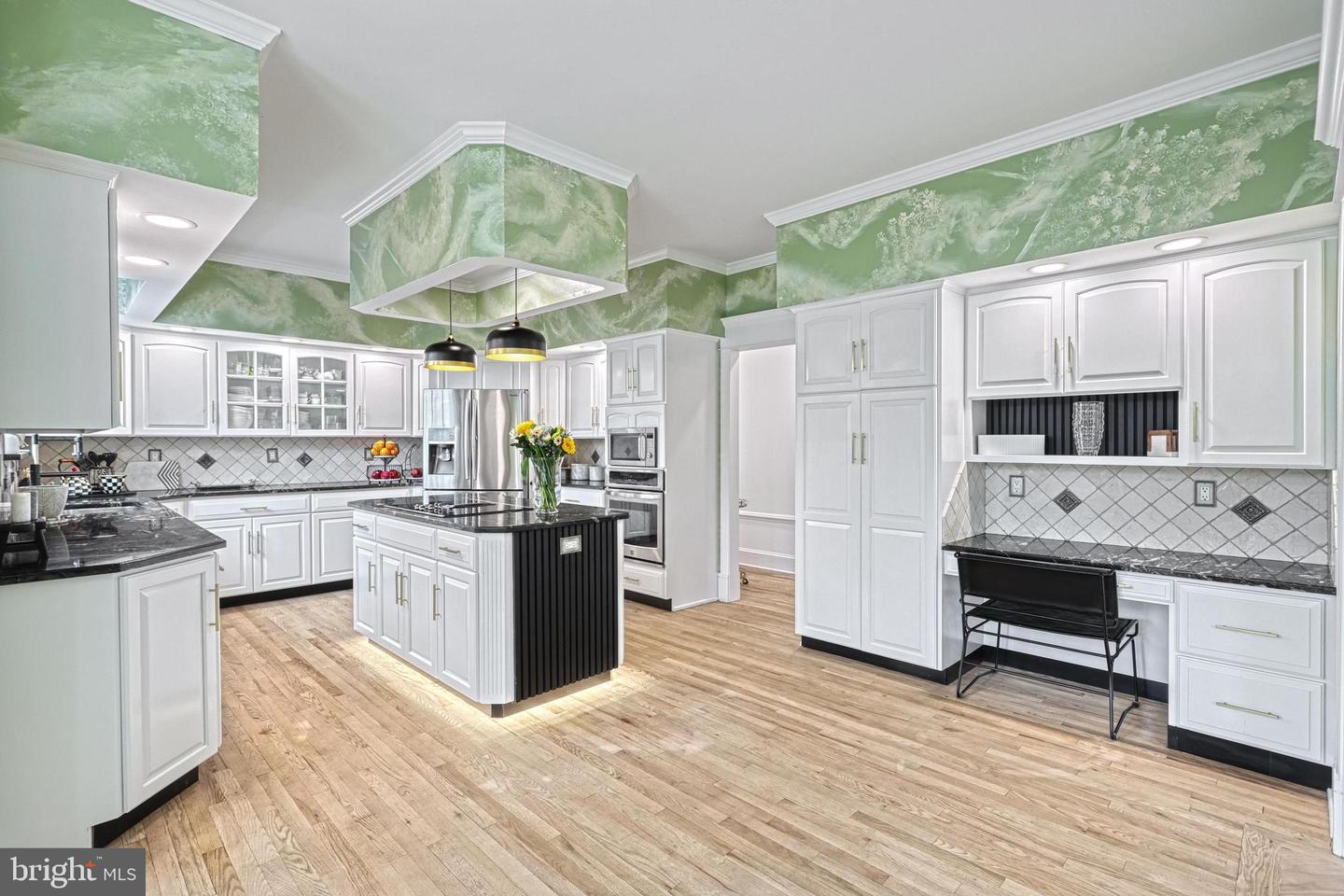 1231 Oakside Dr