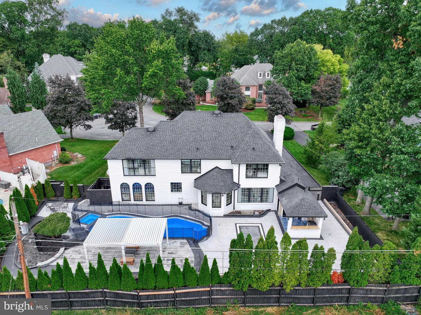 1231 Oakside Dr