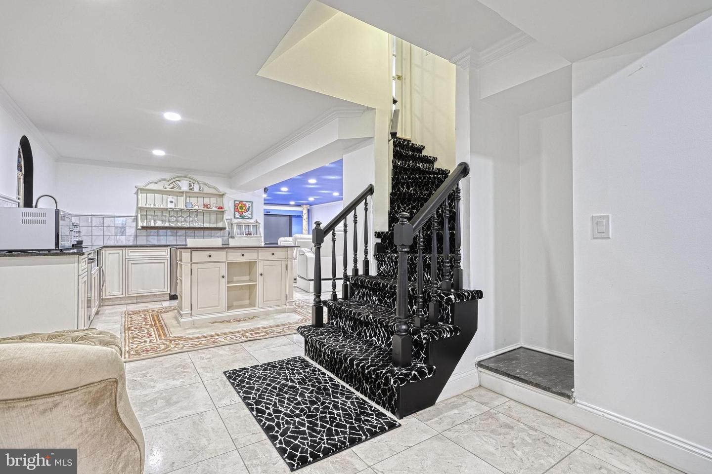 1231 Oakside Dr