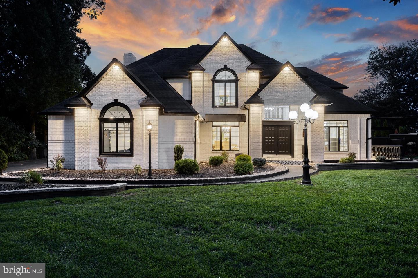 1231 Oakside Dr