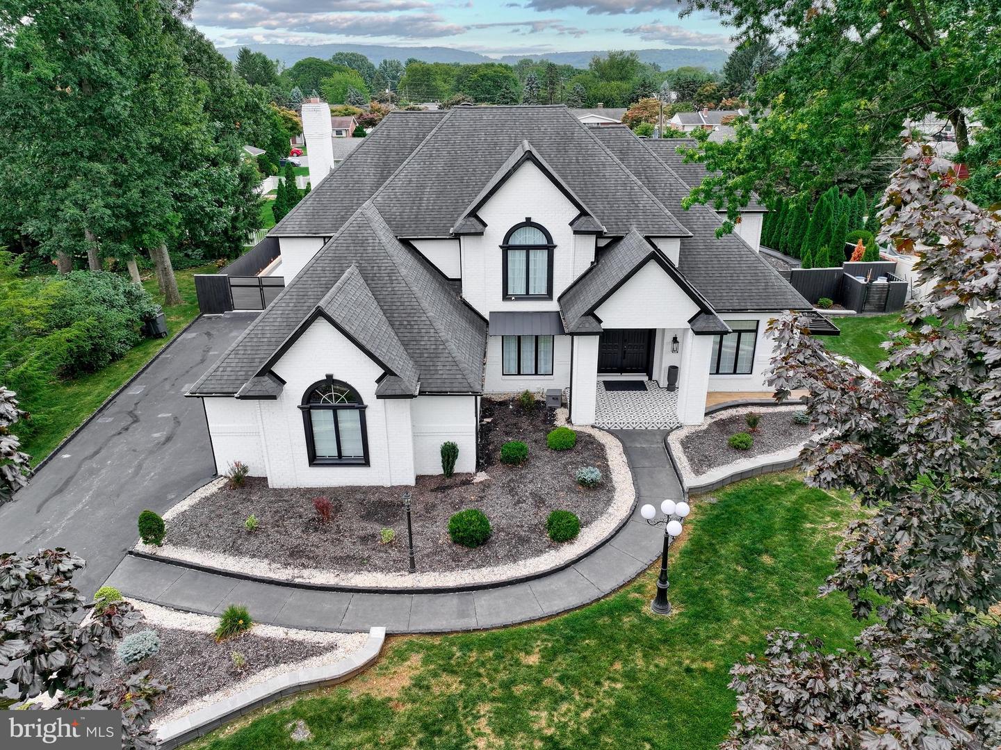 1231 Oakside Dr