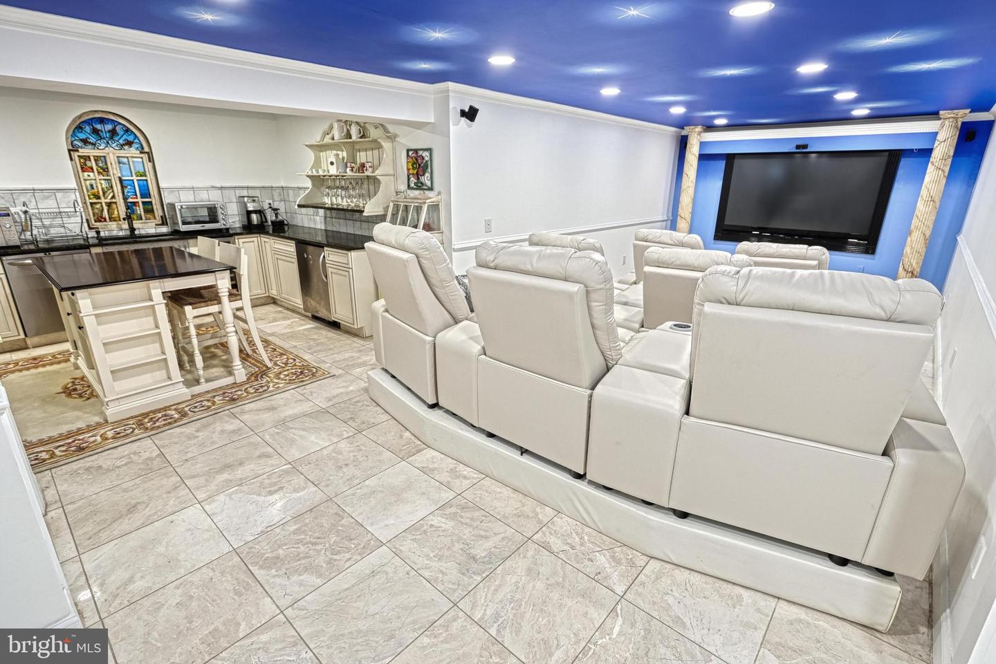 1231 Oakside Dr