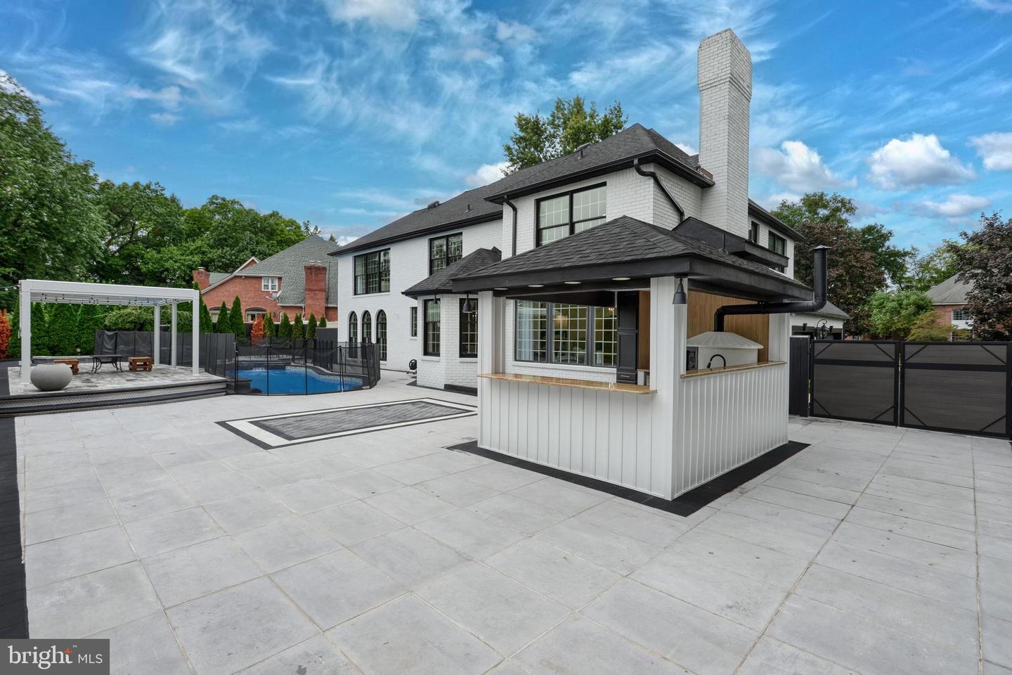 1231 Oakside Dr