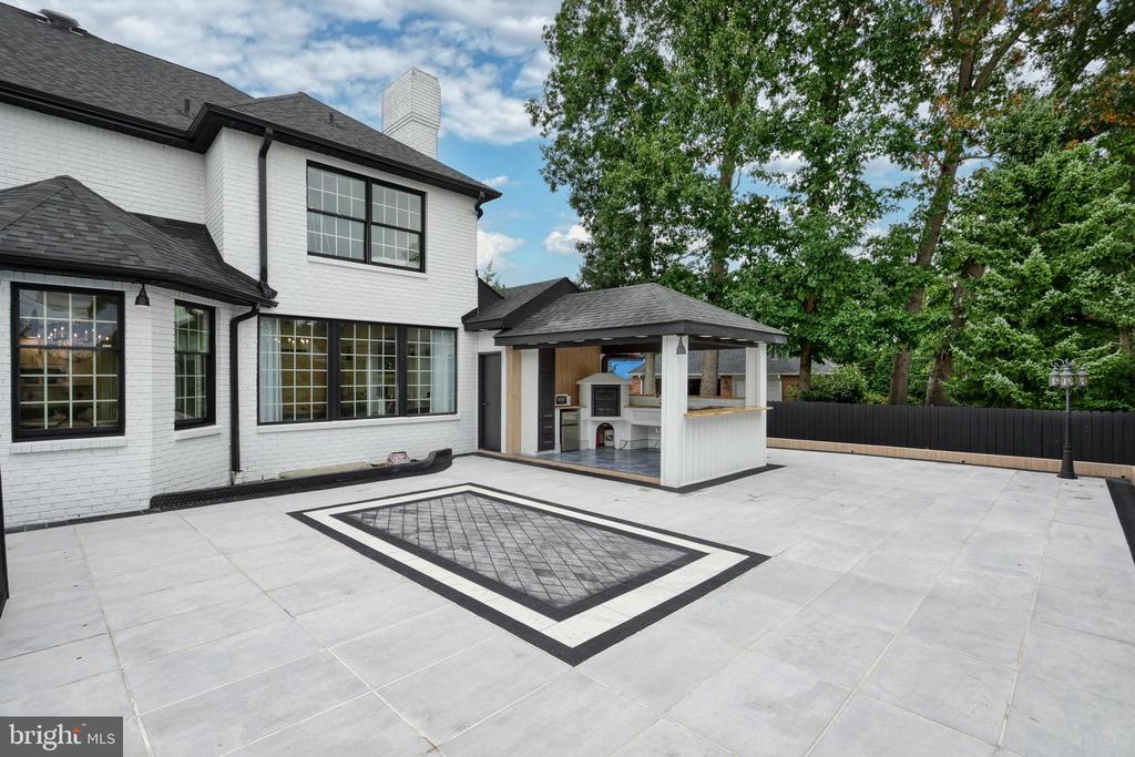 1231 Oakside Dr