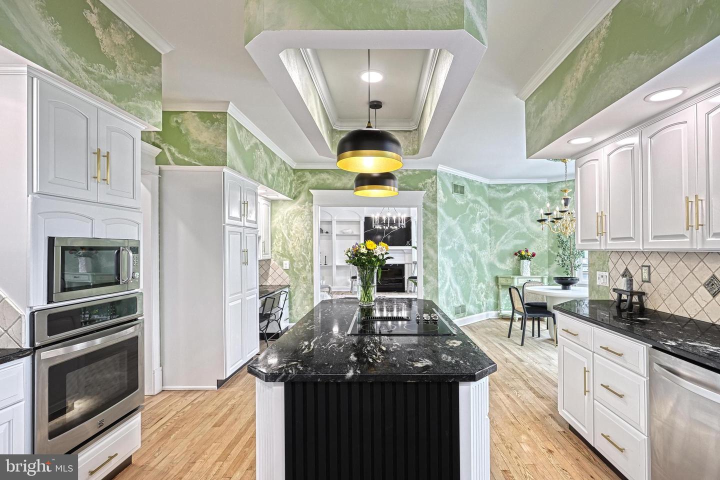 1231 Oakside Dr