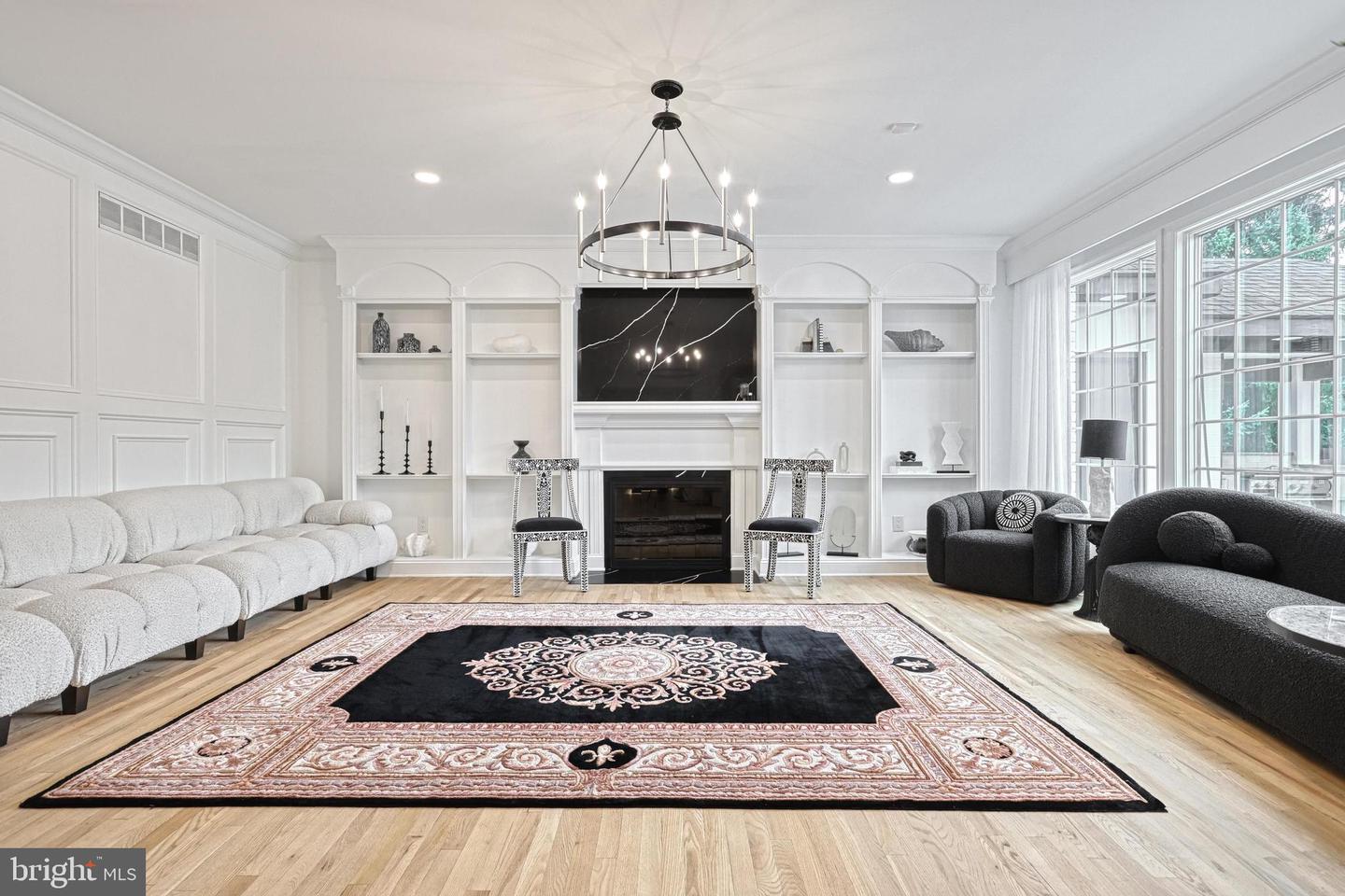 1231 Oakside Dr