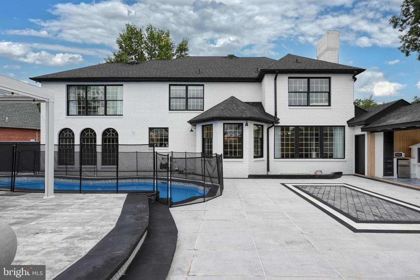 1231 Oakside Dr